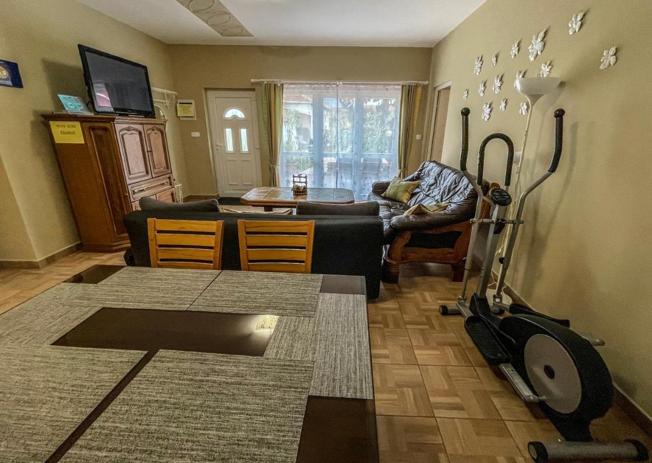 Elizabeth Apartman Tokaj Exteriör bild